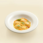 ravioli-cu-creveti-in-sos-cremos-de-rosii